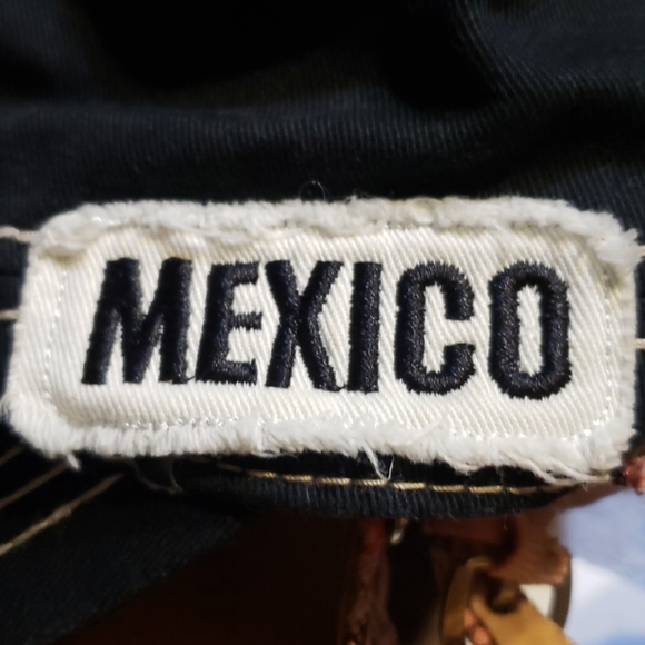 SOLD Vintage Cancun Mexico 1970 Hat - Picture 8 of 10